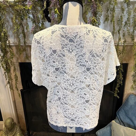 white lace t-shirt  - Picture 5 of 7